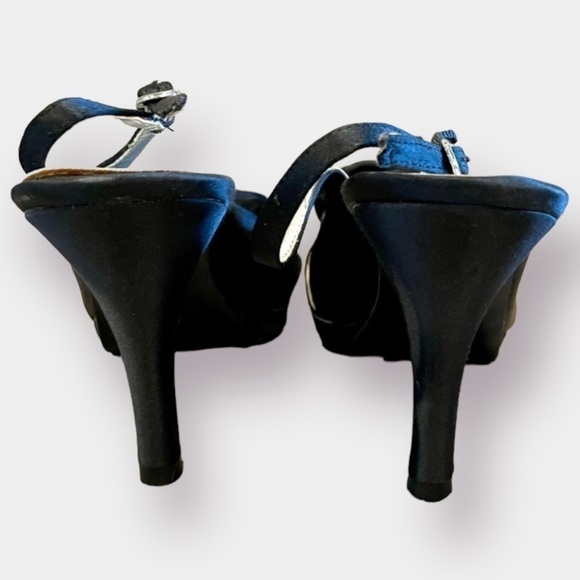 Rampage Black Satin Rosette Heels Sandal Size 8.5 - Picture 3 of 10